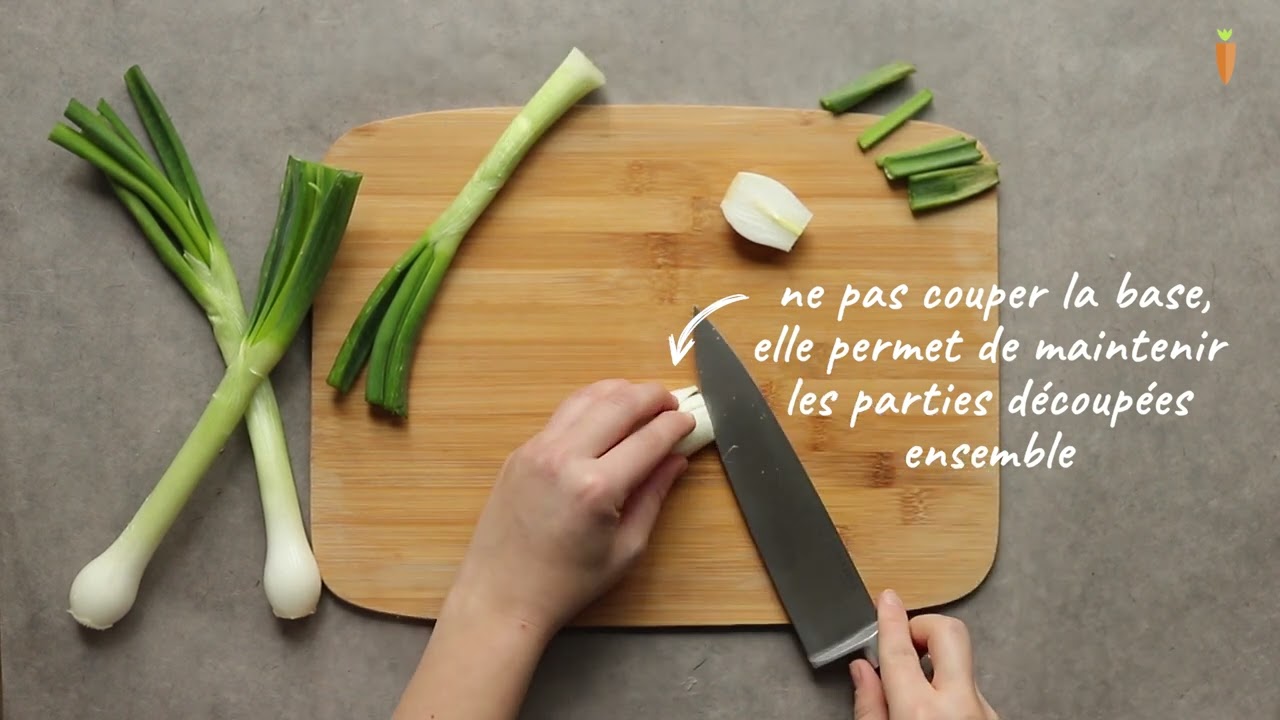Comment découper un oignon nouveau ?